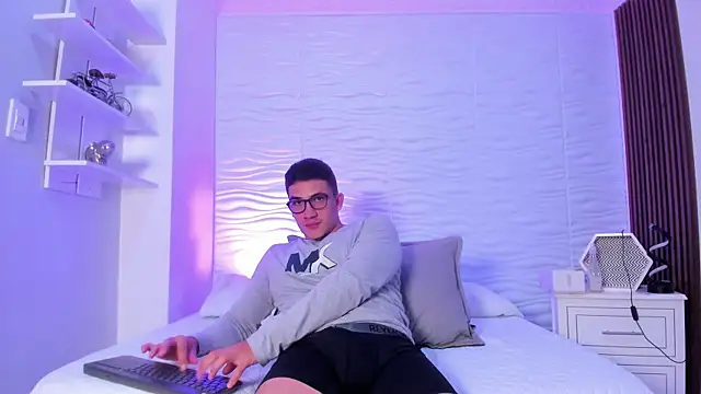 Privado WandaMaxim 25 de Abril - відео від вебкаммоделі JeffDaltton