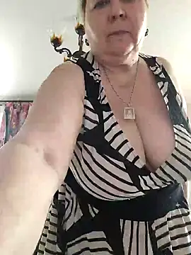 [12 Feb 16:22] Spy Show - video by EffectFiona cam model