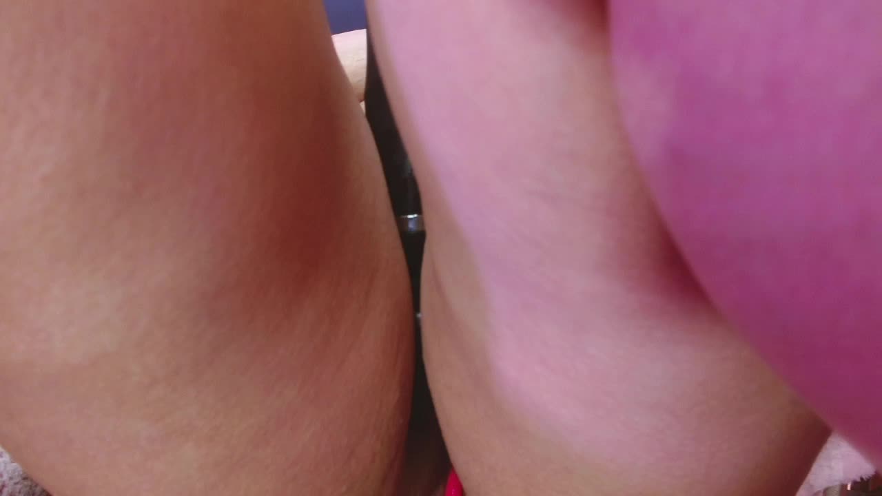 cum and domi - video by Amelie_Rousell cam model