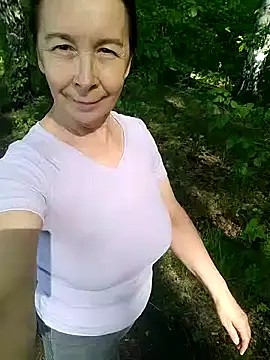 On a walk - Celine_Faer1 캠 모델의 동영상