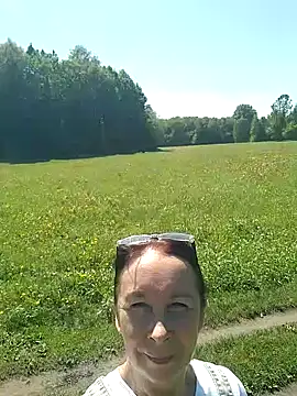 Celine on a walk - video by Celine_Faer1 cam model