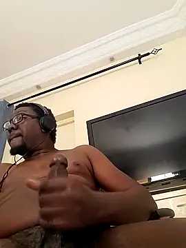 [3 Apr 07:42] Private Show HUGE CUMSHOT VOLCANO - video di afrocamshooter modella di cam