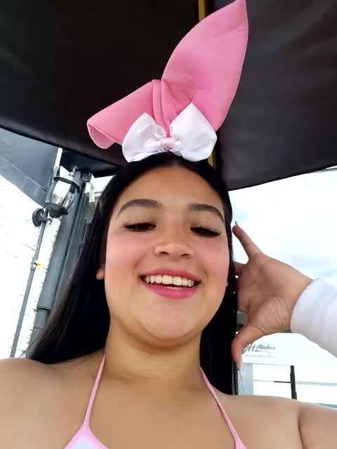 Sexy Girl – video od ZarahWhite