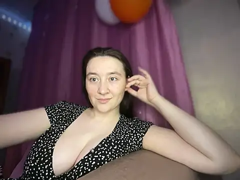 PS - video của người mẫu cam MimiYolaVi