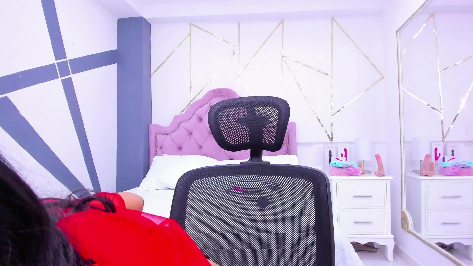 BIG SQUIRT IN YOUR FACE – видео вебкам-модели CinthiaCollins