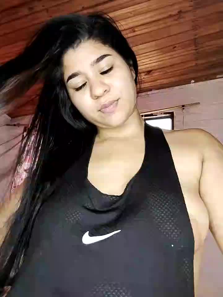 [18 Feb 18:03] Private Show - video van Yelly cam-model