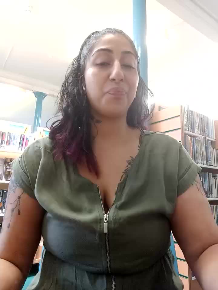 [26 May 11:31] Private Show RISKY PUSSY PLAY LIBRARY - video by Hotasiansensation cam model