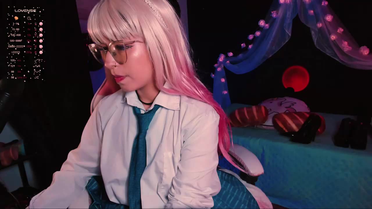 fuck pussy, cremy🅱🅻🅰🅲🅺    🅵🆁🅸🅳🅰🆈 – video od webkamerové modelky kitty_roxy