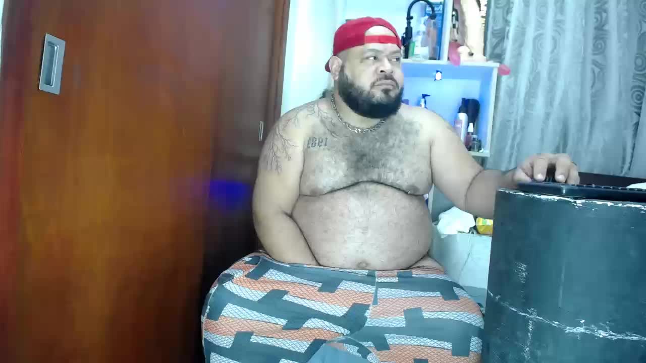 SHOW DRINK 1 AND A HALF BOTTLE OF ROM - βίντεο μοντέλου Bearspigdirty