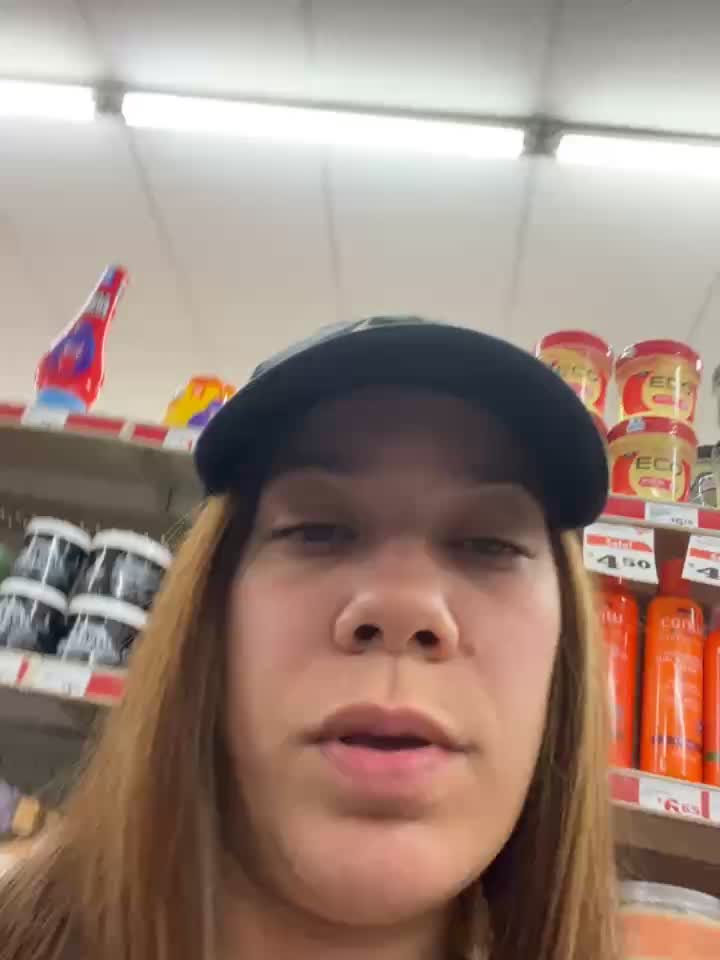 FINGER MY PUSSY &LICK MY TITS IN SUPERMARKET - video van Bigbuttbrooklynn cam-model