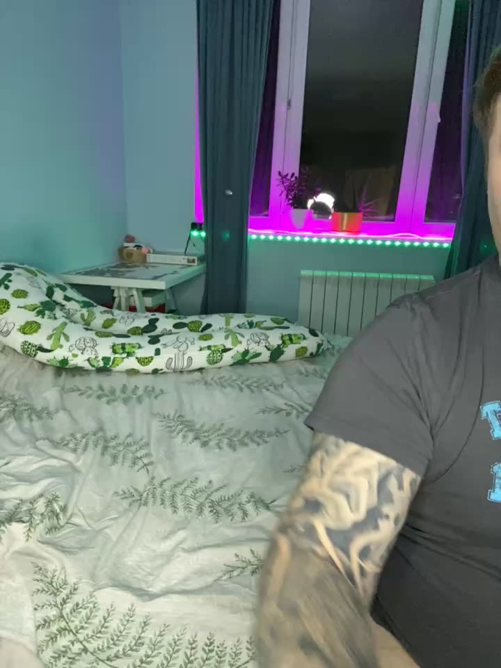 Fuck pregnant and creampie
