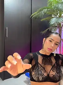 IF YOUR NAME IS TERRELL YOU'LL LIKE THIS VIDEO, I TIE MY BOOBS WITH A ROPE