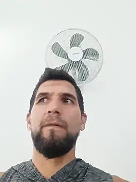 Showroom－カメラキャストのJULESLAKESの動画