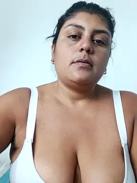[27 Jun 16:30] Private Show - video van AlyDenalioficial cam-model