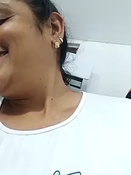 fuck pussy - video van AlyDenalioficial cam-model