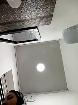 Private Show - video di You-kitty2025 modella di cam