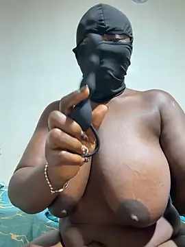 Anal sex with toy - video oleh model kamera sweet1111