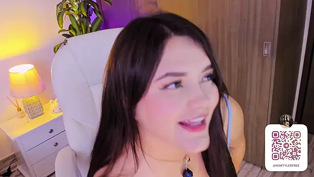 Anal Play, Glass Toy, Big Black Challenge - vídeo de la modelo de cam KiimTyler_