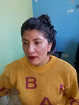 saliva bubbles on face - vídeo de la modelo de cam shinobu_kocho_11