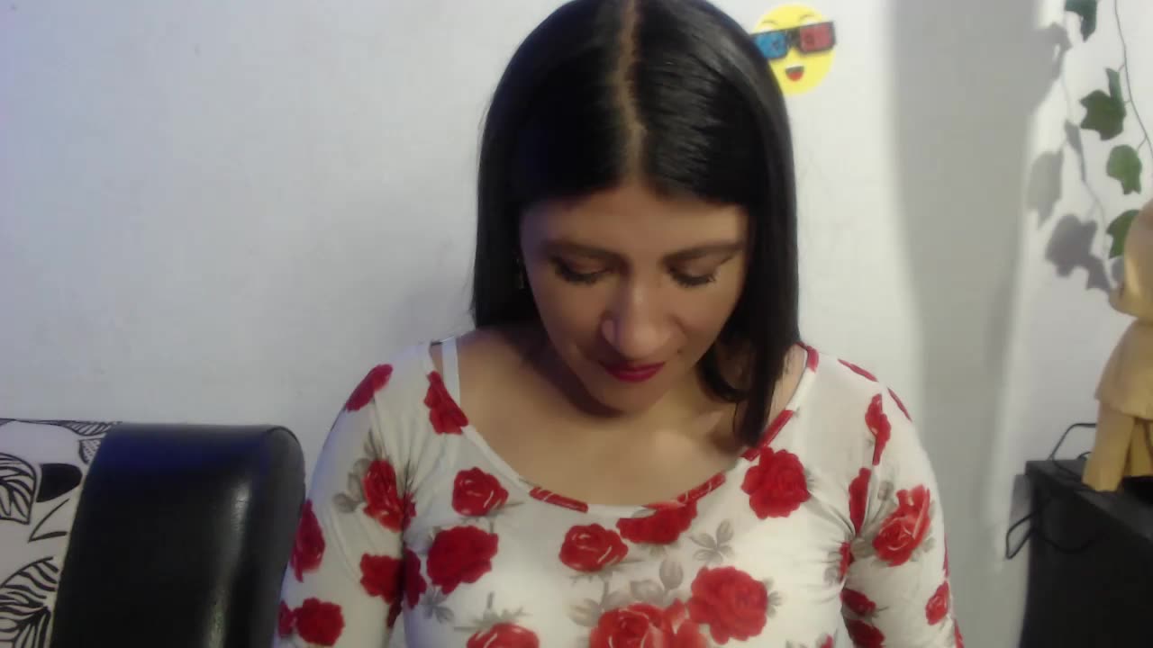 I love being fucked and being very wet - vídeo de la modelo de cam shinobu_kocho_11
