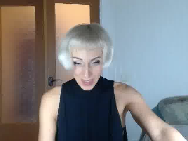 In the beginning , I 'll change for you, then I'll get all oiled up and put on a show for you - video by Kissiya-Allisya cam model