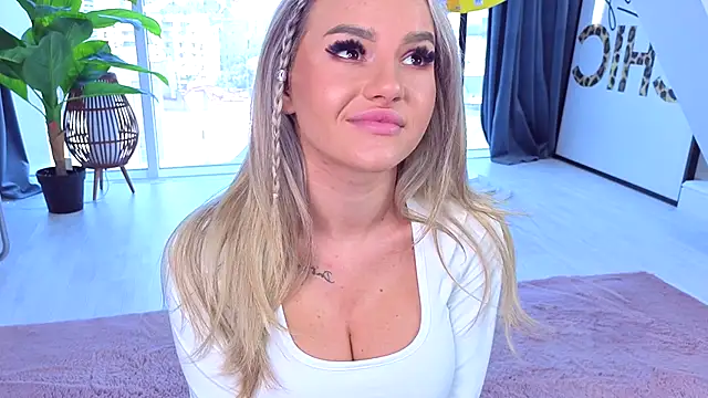 sexy striptease and pussy play - video by SpoilM3Mor3 cam model