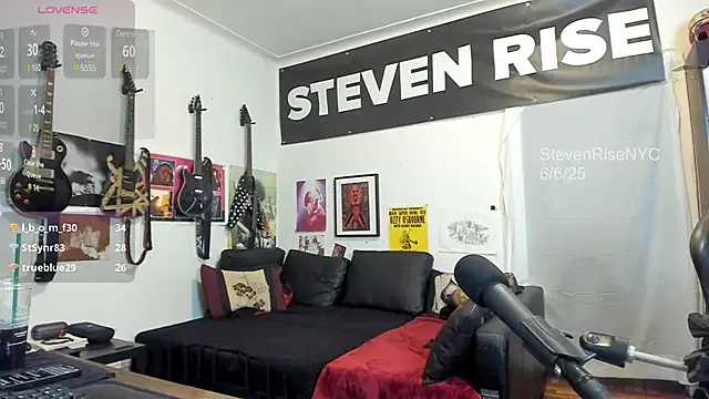Dildo Footjob - video by StevenRiseNYC cam model