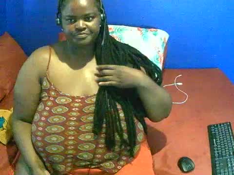 fucking  with dildo until i come - video van ChubbyLucia cam-model