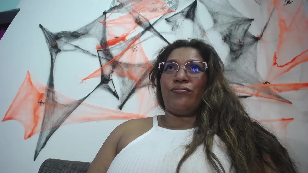 fuck ass in mouth and dirty - video oleh model kamera Queen_Annie3