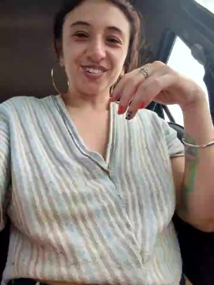 Dirty talk in my car  touching my pussy - video by gabyenlalunax cam model