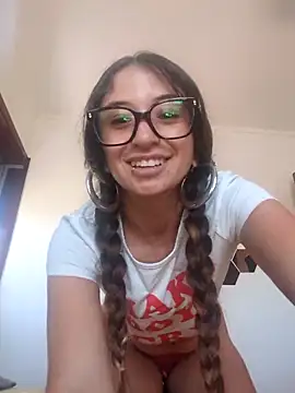 Ride dildo squirt and horny pussy - video by gabyenlalunax cam model